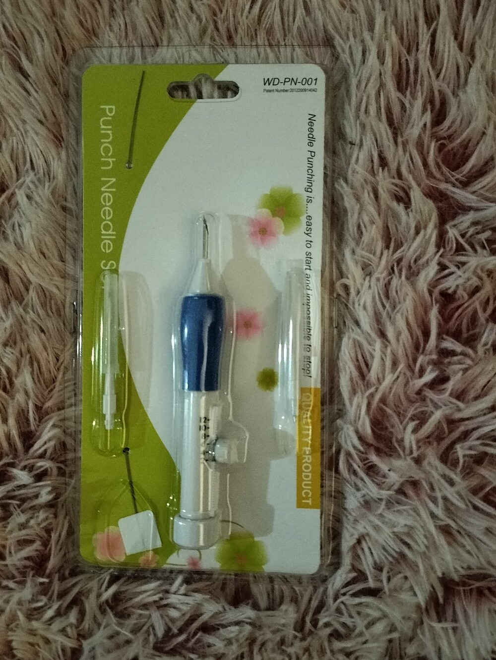 Chalk Couture Punch Needle Set - Blue and Green Packaging